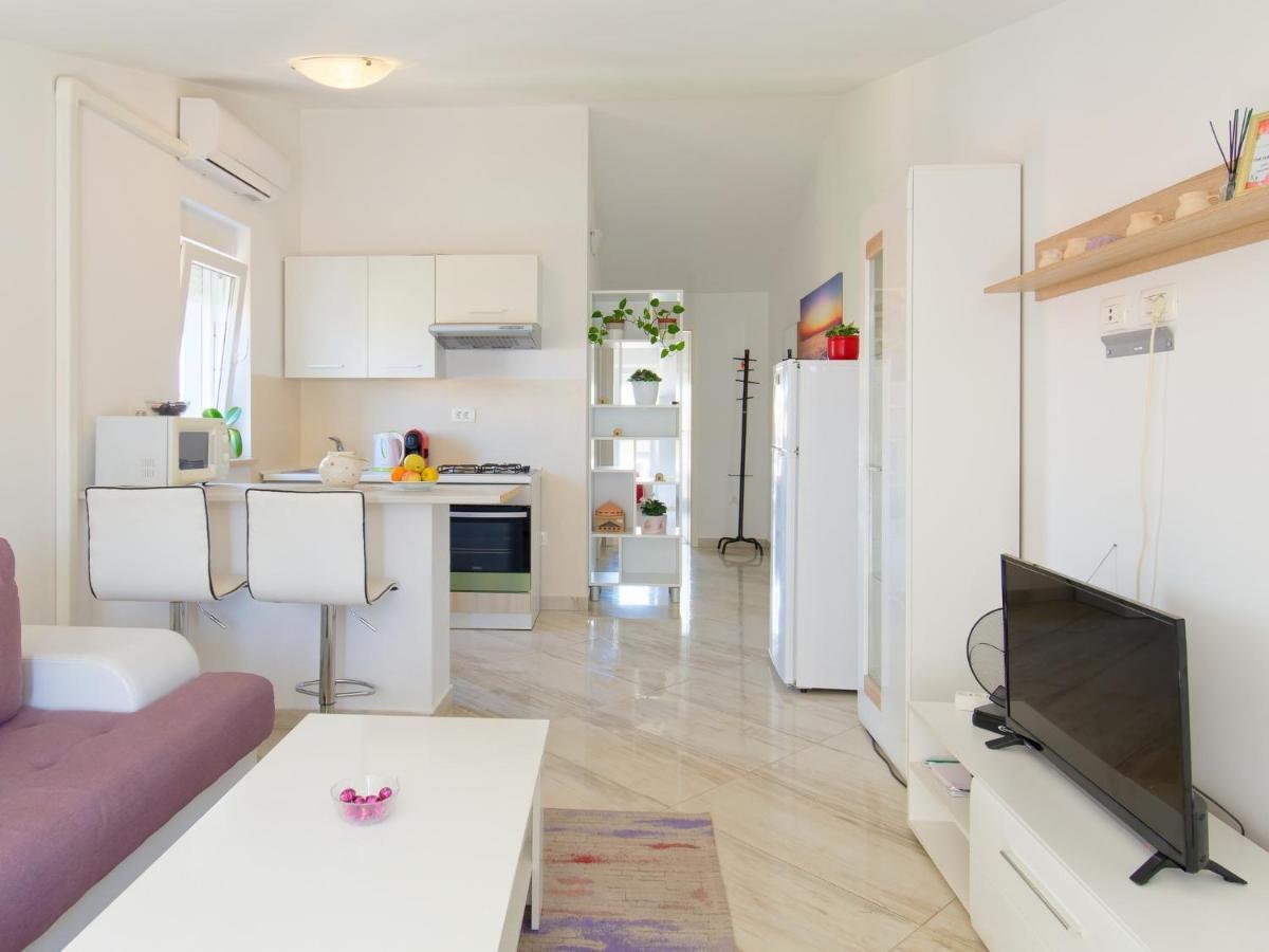 Apartments Goran By Rent Istria Umag Exterior photo